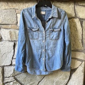 Universal Thread Denim Button Up size Medium